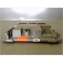 CALCULATEUR MOTEUR RENAULT LAGUNA