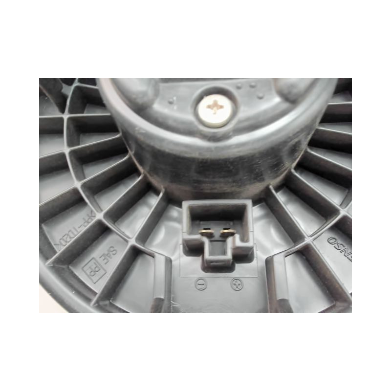 MOTEUR VENTILATEUR CHAUFFAGE SUZUKI SWIFT