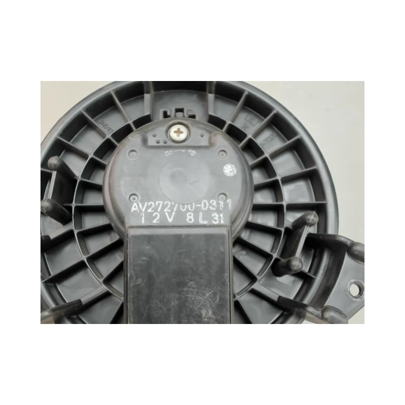 MOTEUR VENTILATEUR CHAUFFAGE SUZUKI SWIFT