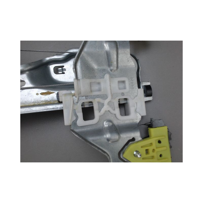 MECANISME LEVE-GLACE ARRIERE GAUCHE NISSAN PULSAR