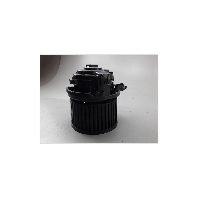 MOTEUR VENTILATEUR CHAUFFAGE RENAULT MEGANE