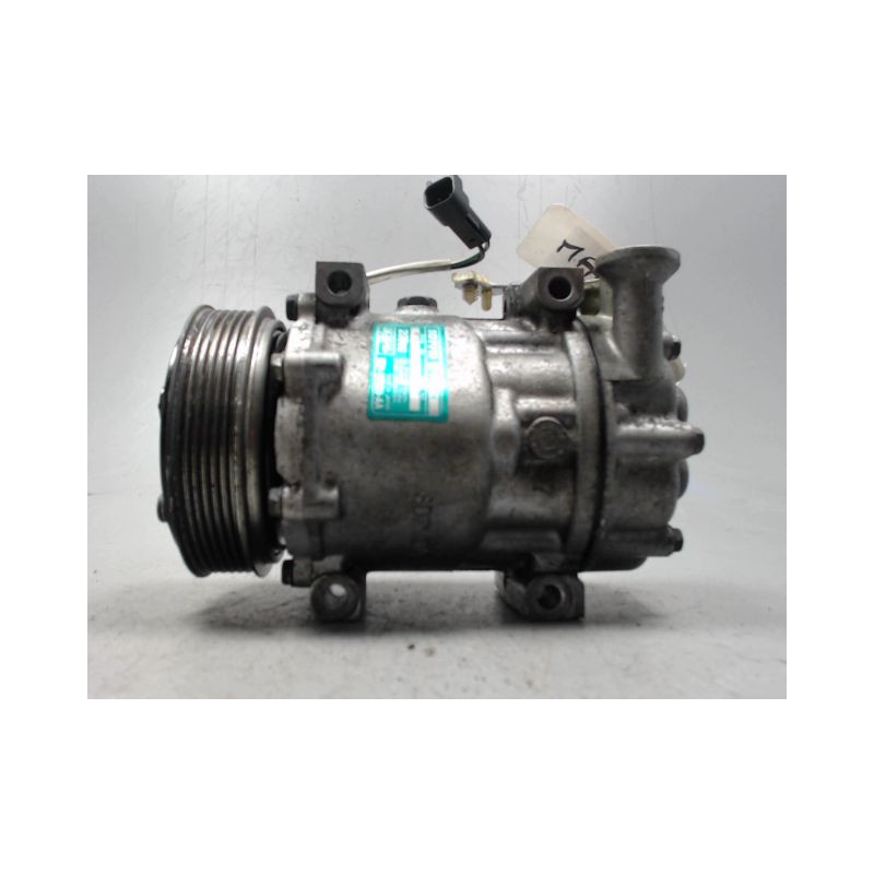 COMPRESSEUR AIR CONDITIONNE FORD FIESTA