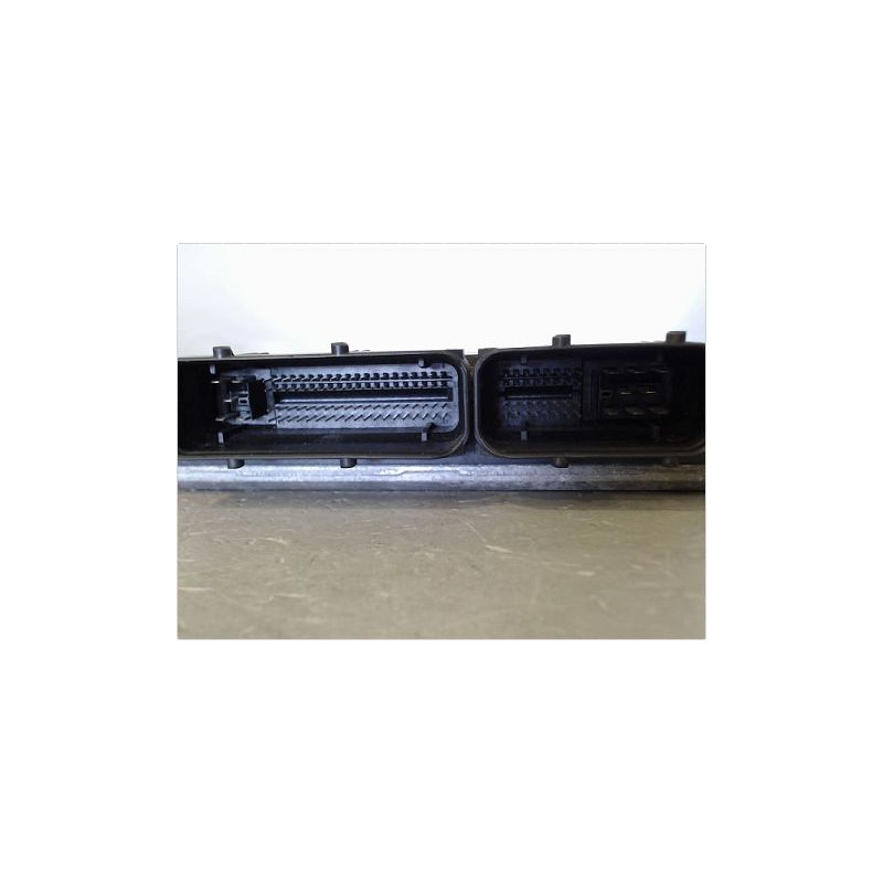 CALCULATEUR MOTEUR VOLKSWAGEN POLO