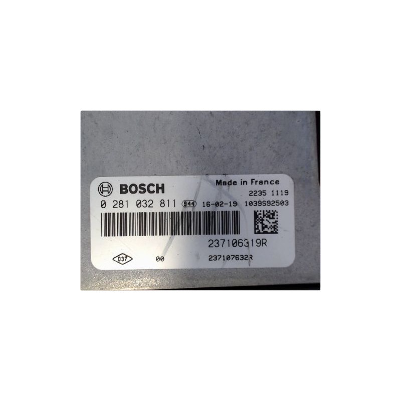 CALCULATEUR MOTEUR RENAULT CLIO