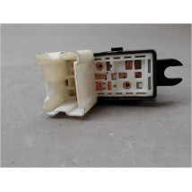 COMMANDE LEVE-GLACE PORTE AVD NISSAN MICRA