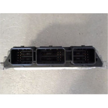 CALCULATEUR MOTEUR RENAULT LAGUNA