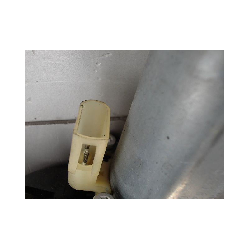 MECANISME LEVE-GLACE AVANT GAUCHE FORD FIESTA