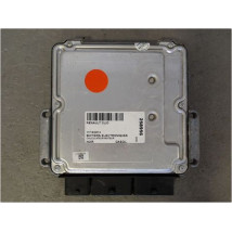CALCULATEUR MOTEUR RENAULT CLIO