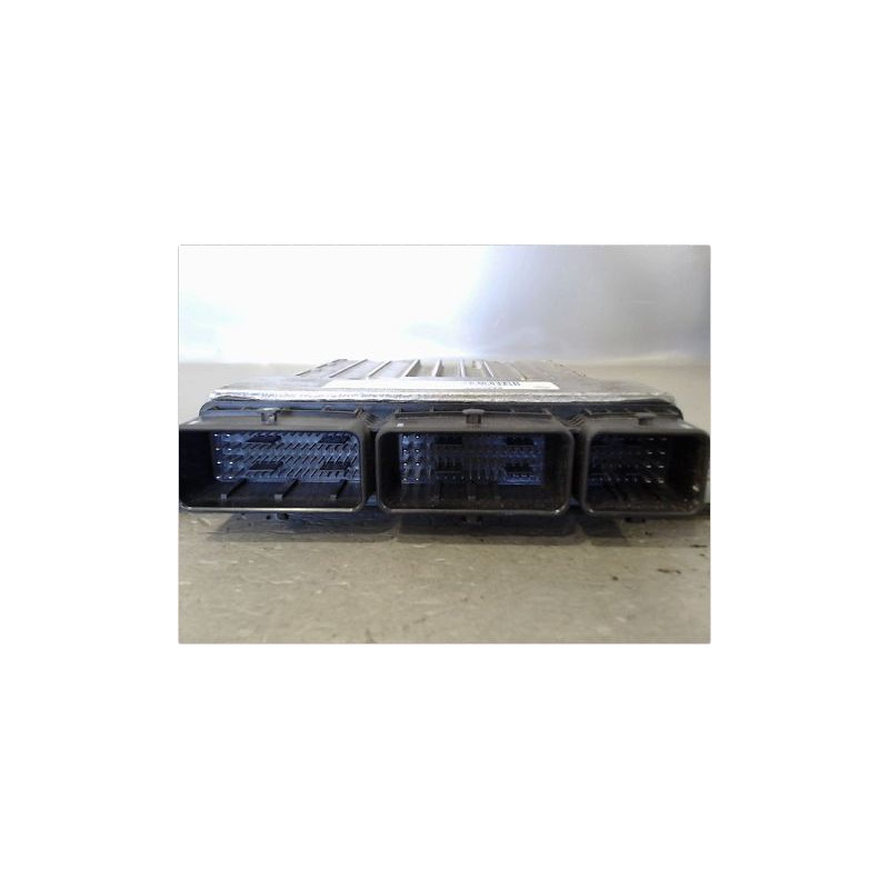 CALCULATEUR MOTEUR RENAULT MEGANE