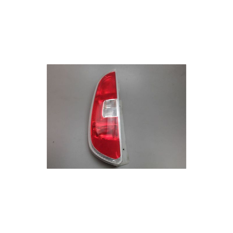FEU ARRIERE GAUCHE  SKODA ROOMSTER