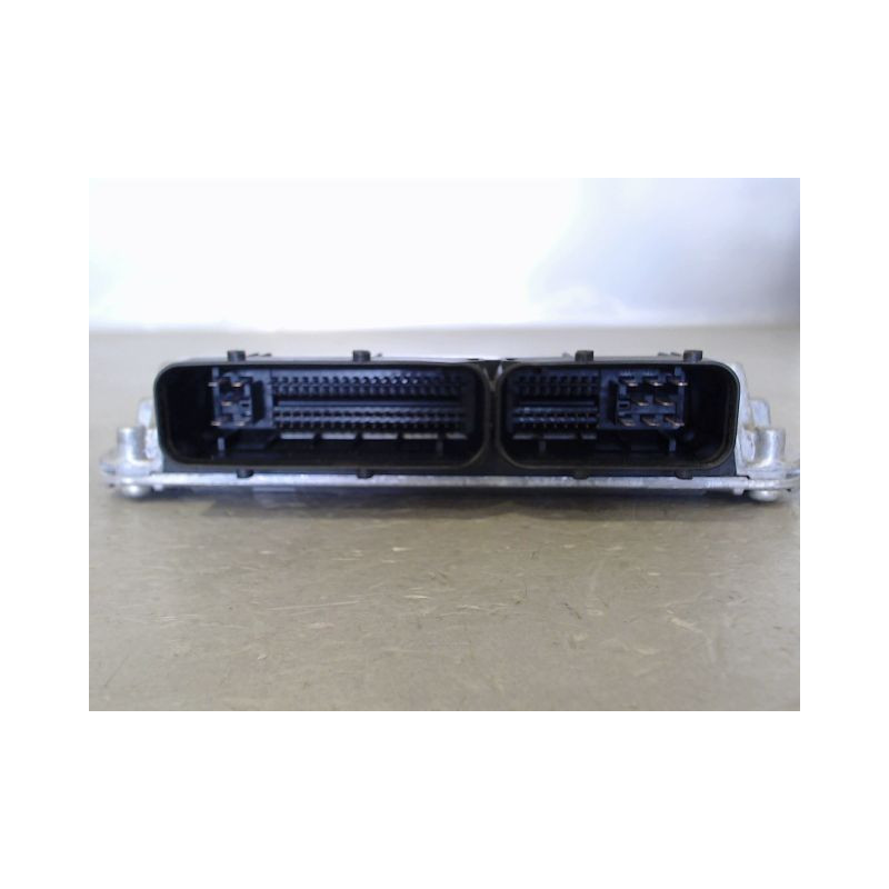 CALCULATEUR MOTEUR VOLKSWAGEN POLO
