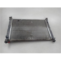RADIATEUR FORD FIESTA