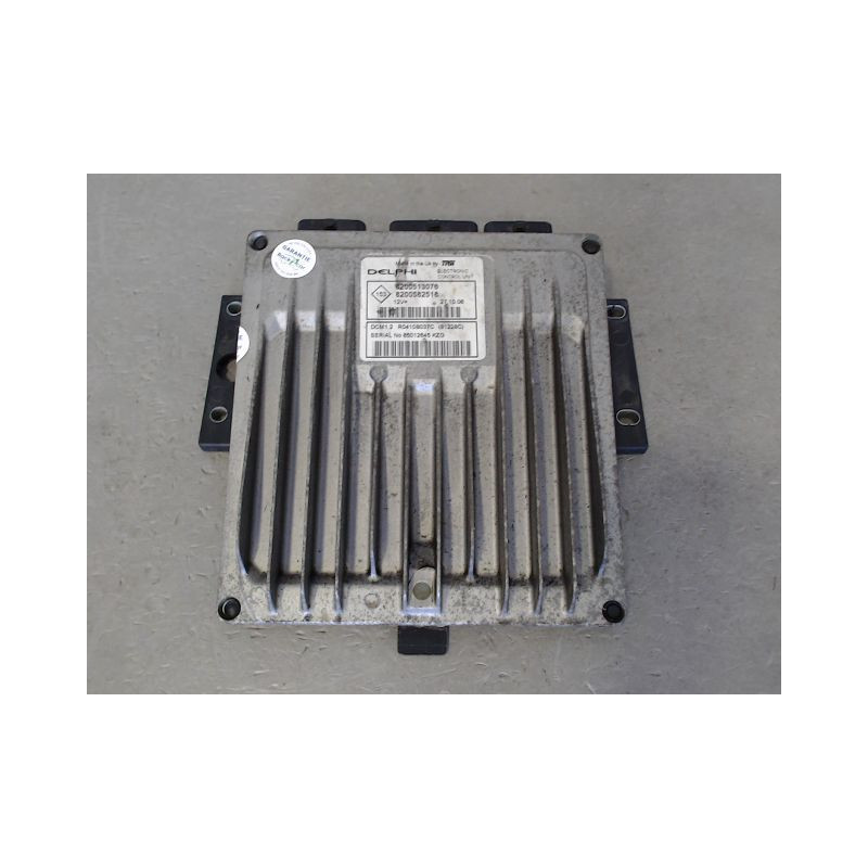 CALCULATEUR MOTEUR RENAULT CLIO
