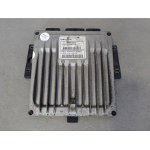 CALCULATEUR MOTEUR RENAULT CLIO