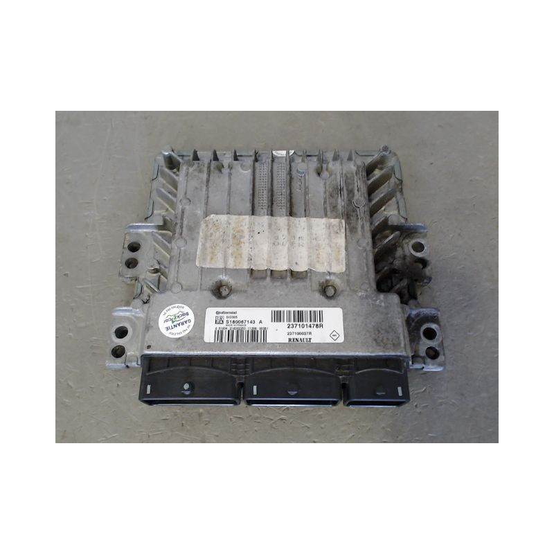 CALCULATEUR MOTEUR RENAULT MEGANE