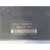 BOITE A FUSIBLES RENAULT MEGANE