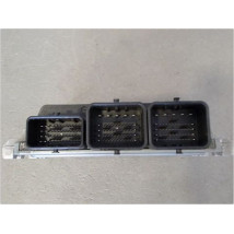 CALCULATEUR MOTEUR PEUGEOT 5008