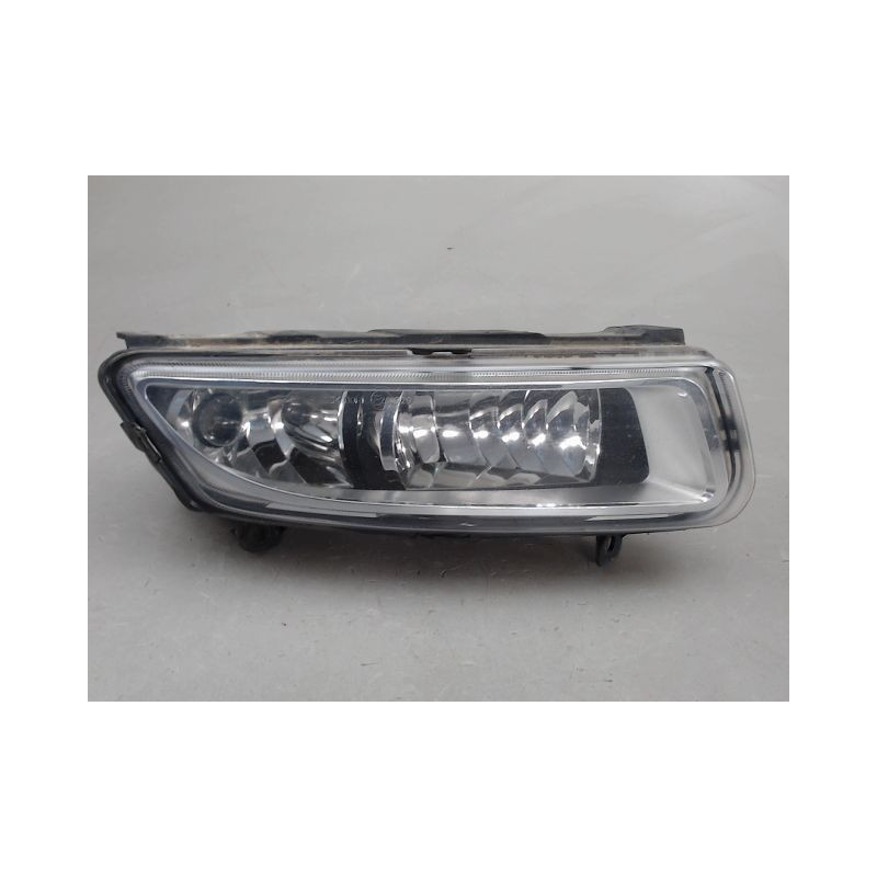 PHARE ANTIBROUILLARD AVANT DROIT VOLKSWAGEN POLO