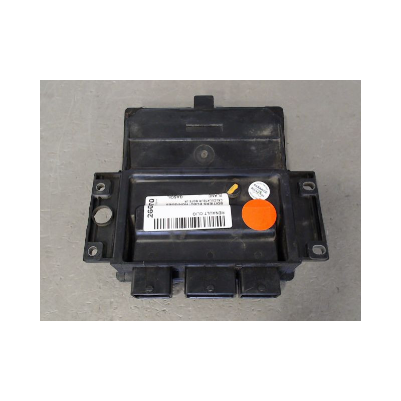 CALCULATEUR MOTEUR RENAULT CLIO