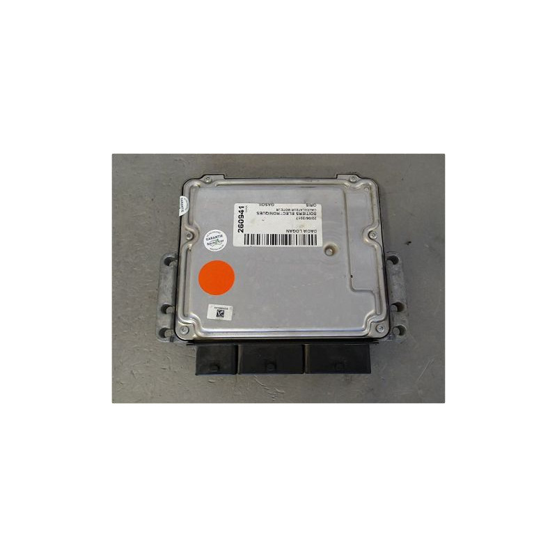 CALCULATEUR MOTEUR DACIA LOGAN