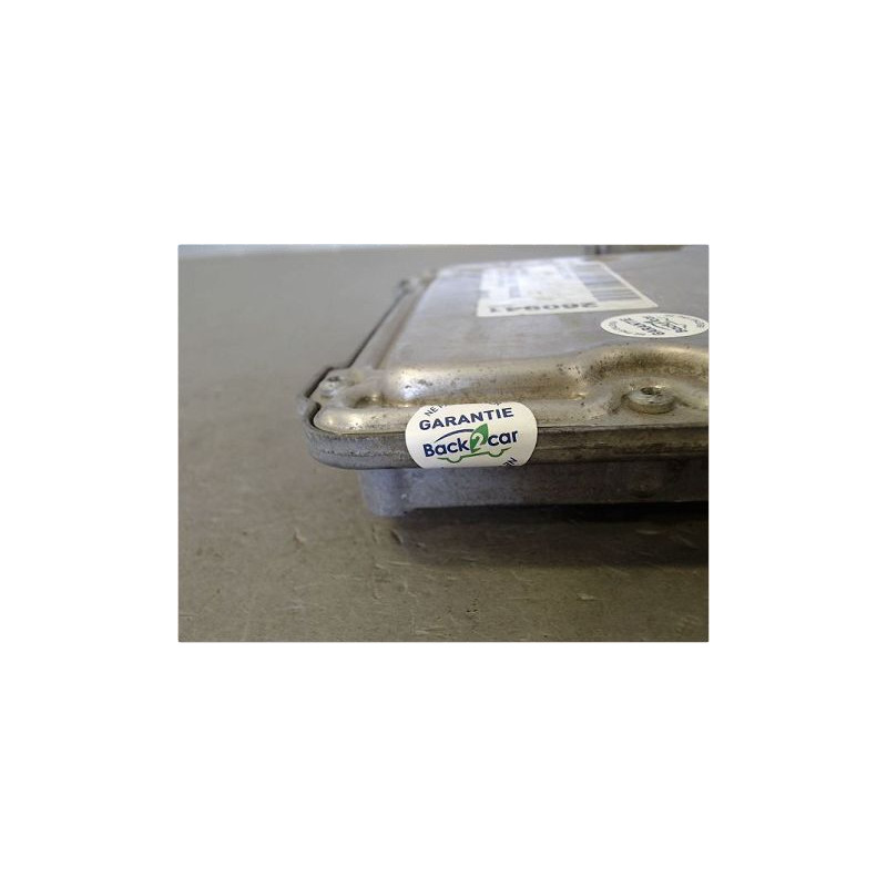 CALCULATEUR MOTEUR DACIA LOGAN