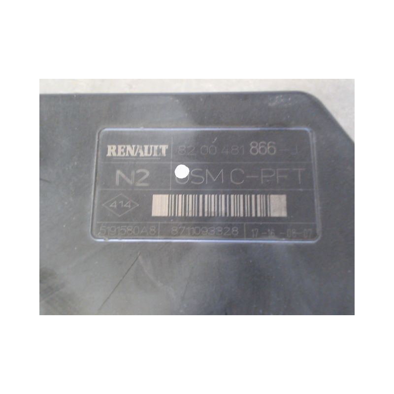 BOITE A FUSIBLES RENAULT MEGANE