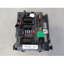 BOITE A FUSIBLES PEUGEOT 206