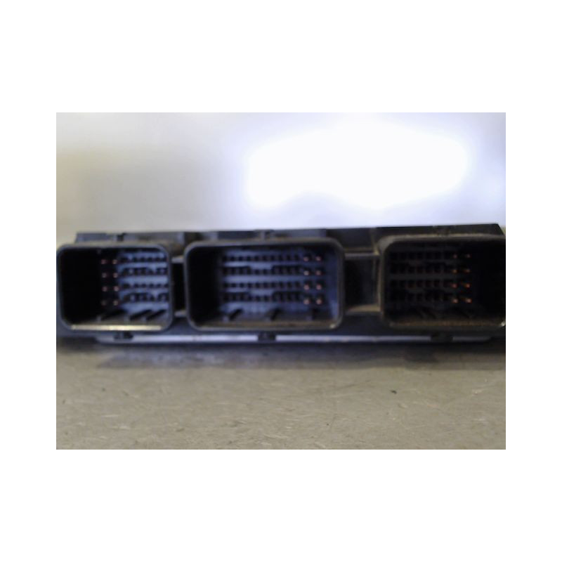 CALCULATEUR MOTEUR PEUGEOT PARTNER