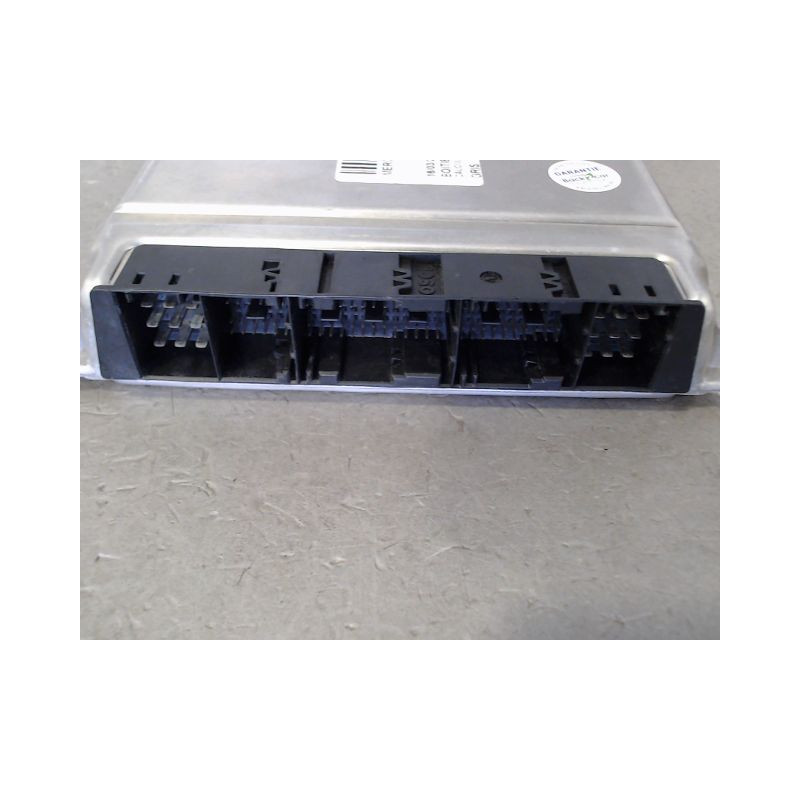 CALCULATEUR MOTEUR MERCEDES C200