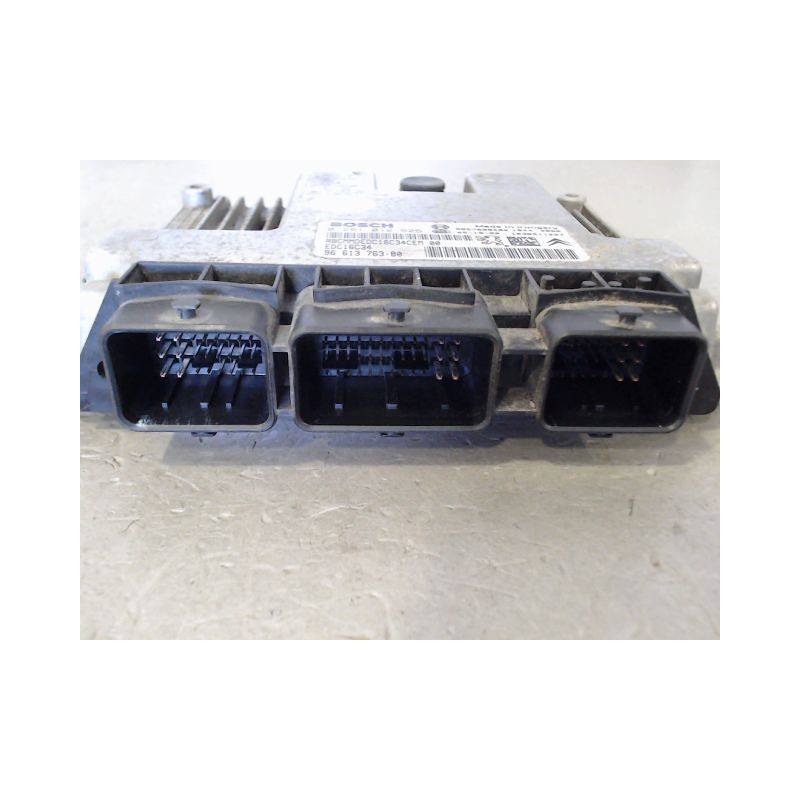 CALCULATEUR MOTEUR PEUGEOT 206