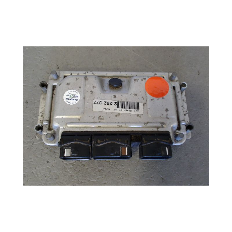 CALCULATEUR MOTEUR CITROEN SAXO