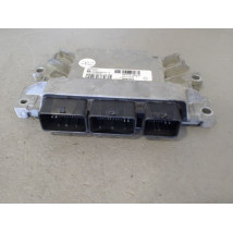 CALCULATEUR MOTEUR RENAULT CLIO
