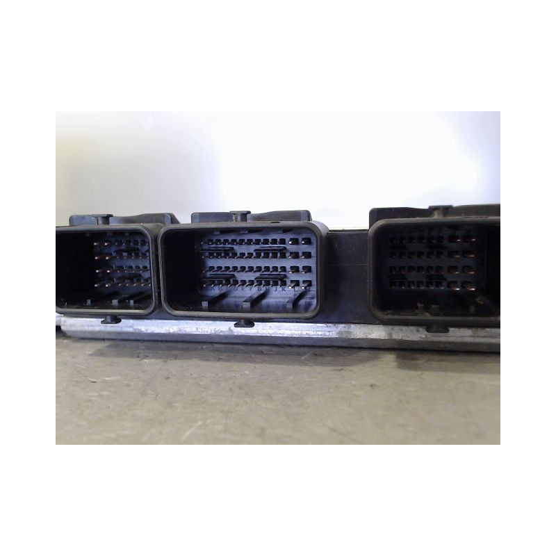 CALCULATEUR MOTEUR PEUGEOT 206