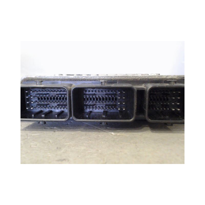 CALCULATEUR MOTEUR RENAULT MEGANE