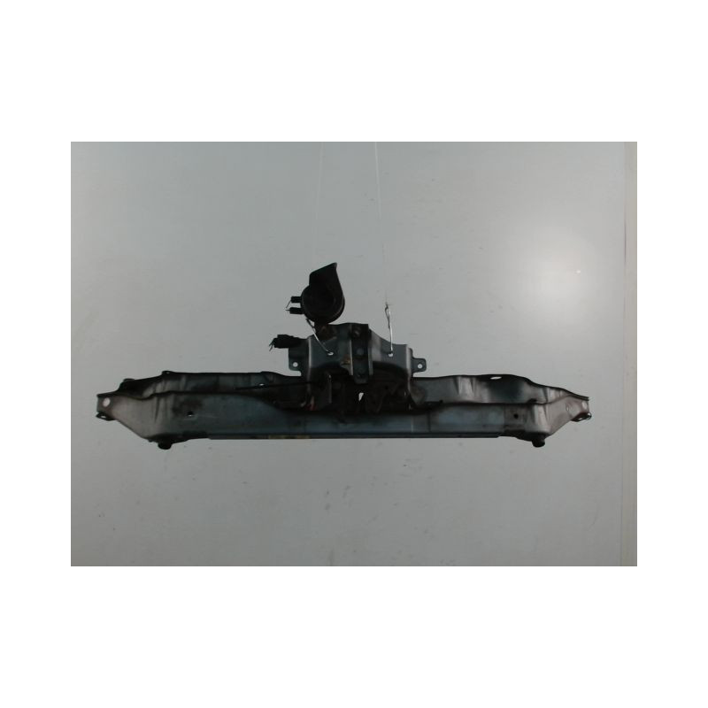 TRAVERSE SUPERIEURE ARMATURE AVANT NISSAN NOTE
