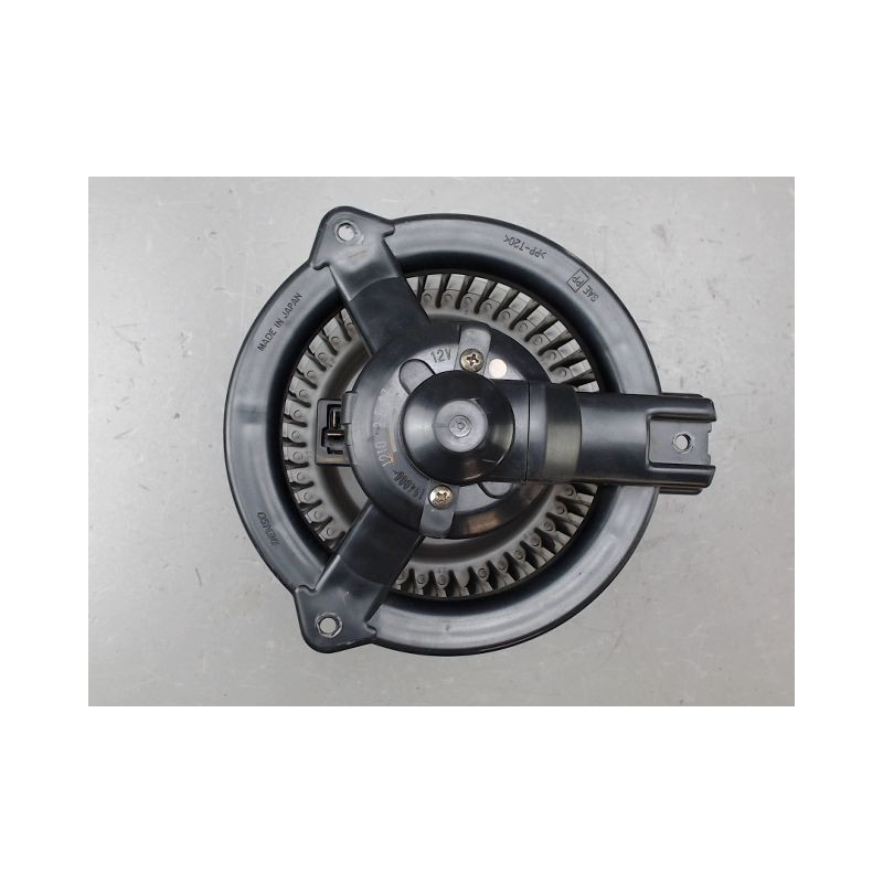 MOTEUR VENTILATEUR CHAUFFAGE TOYOTA YARIS
