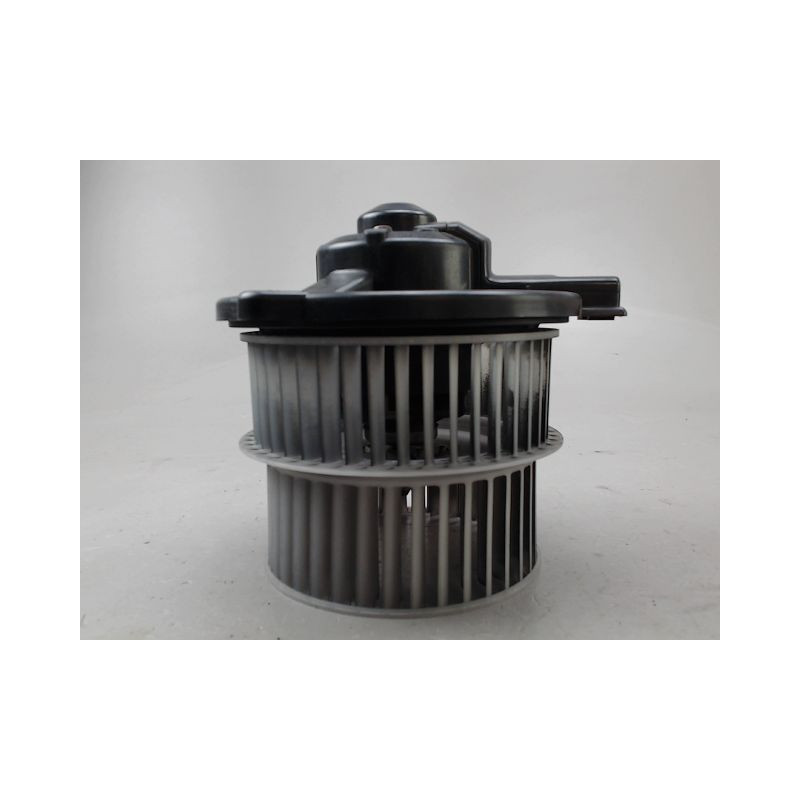 MOTEUR VENTILATEUR CHAUFFAGE TOYOTA YARIS