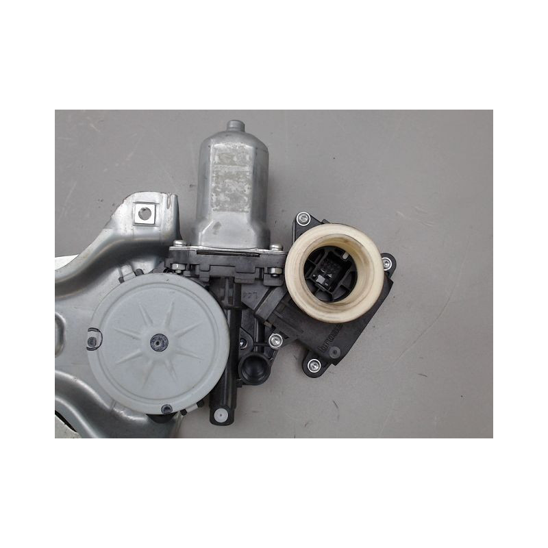 MECANISME LEVE-GLACE AVANT GAUCHE TOYOTA YARIS