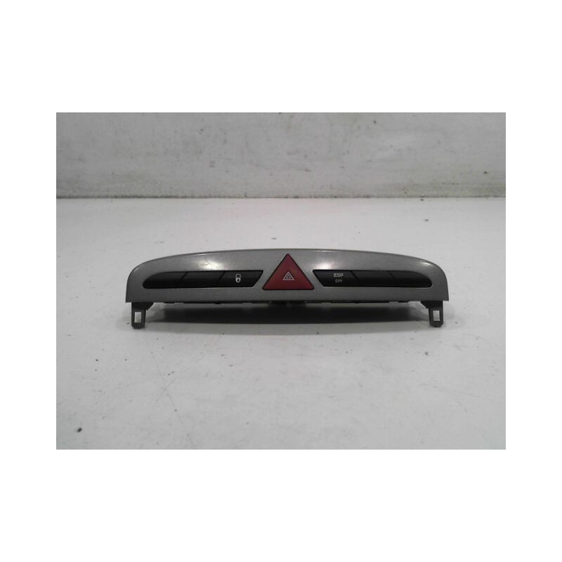 BOUTON DE WARNING PEUGEOT 308
