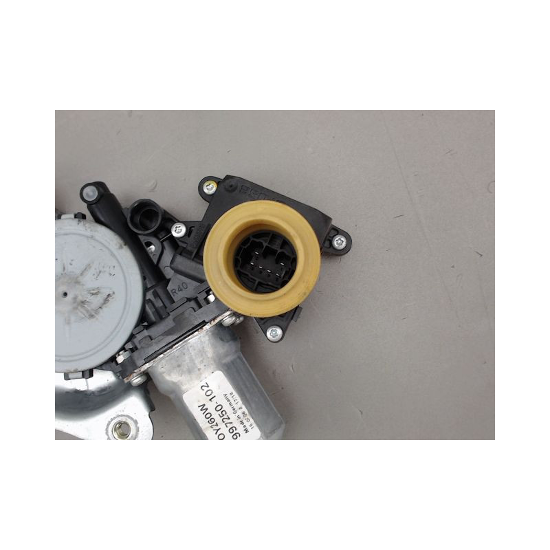 MECANISME LEVE-GLACE AVANT DROIT TOYOTA COROLLA