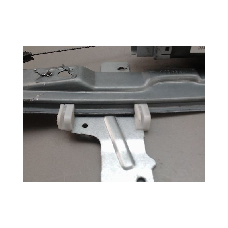 MECANISME LEVE-GLACE AVANT DROIT PEUGEOT 207
