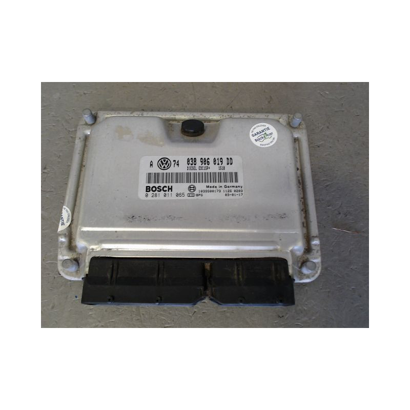 CALCULATEUR MOTEUR VOLKSWAGEN GOLF