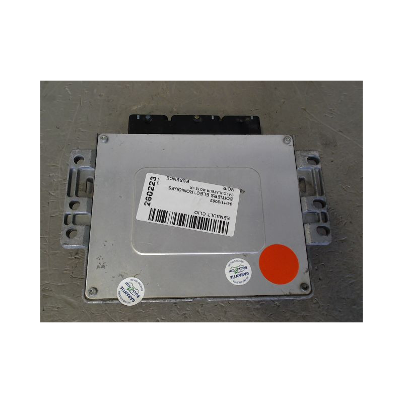 CALCULATEUR MOTEUR RENAULT CLIO