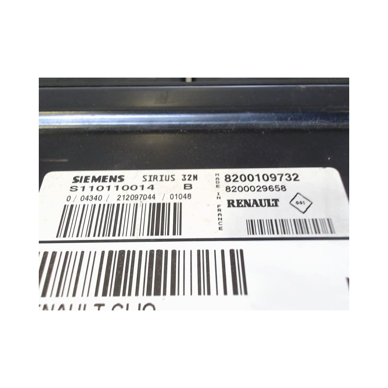 CALCULATEUR MOTEUR RENAULT CLIO