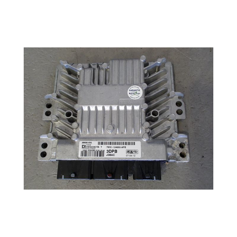 CALCULATEUR MOTEUR FORD FOCUS