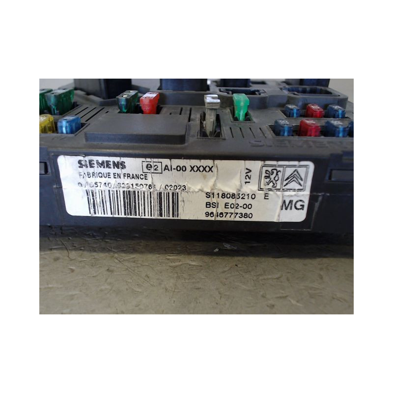 BOITIER GESTION HABITACLE PEUGEOT 206