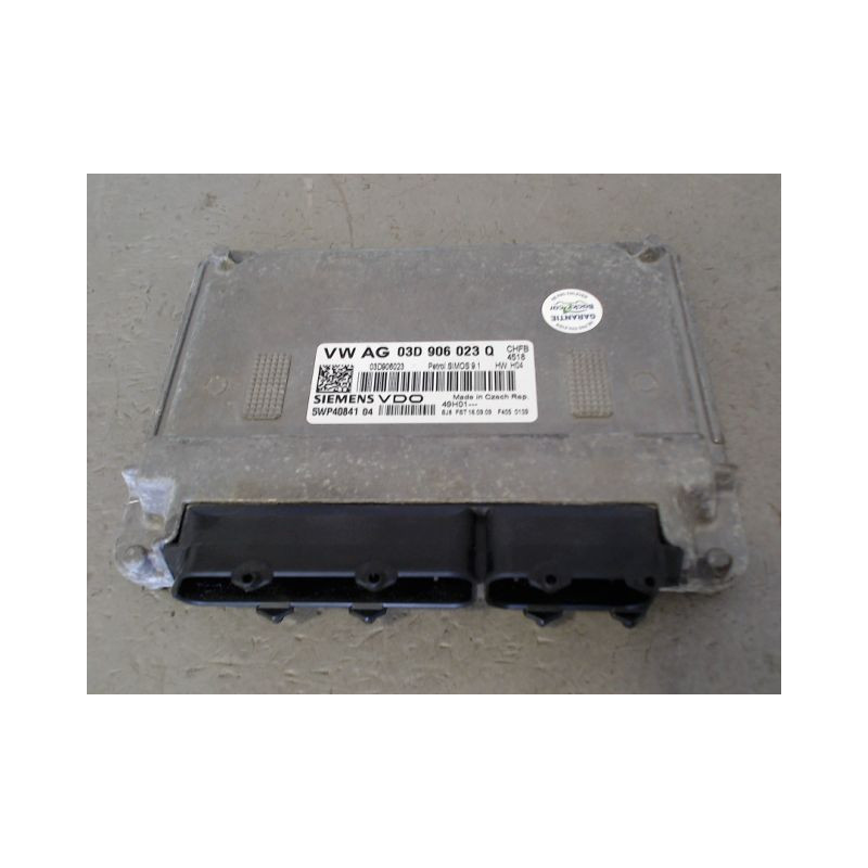 CALCULATEUR MOTEUR VOLKSWAGEN FOX