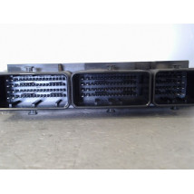 CALCULATEUR MOTEUR RENAULT CLIO
