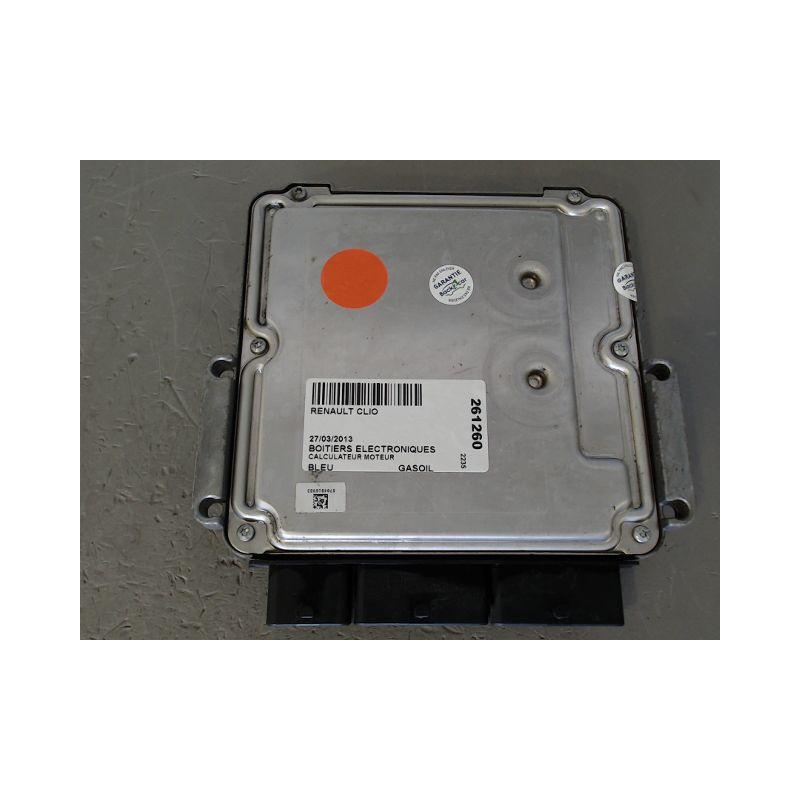 CALCULATEUR MOTEUR RENAULT CLIO