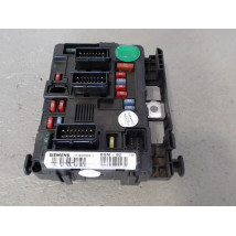 BOITE A FUSIBLES PEUGEOT 206